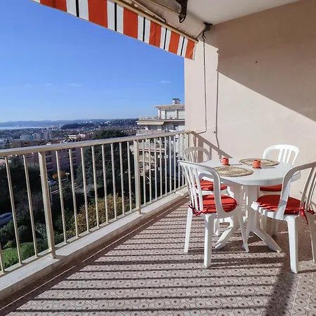 Grand 3 Pieces Avec Vue Apartment